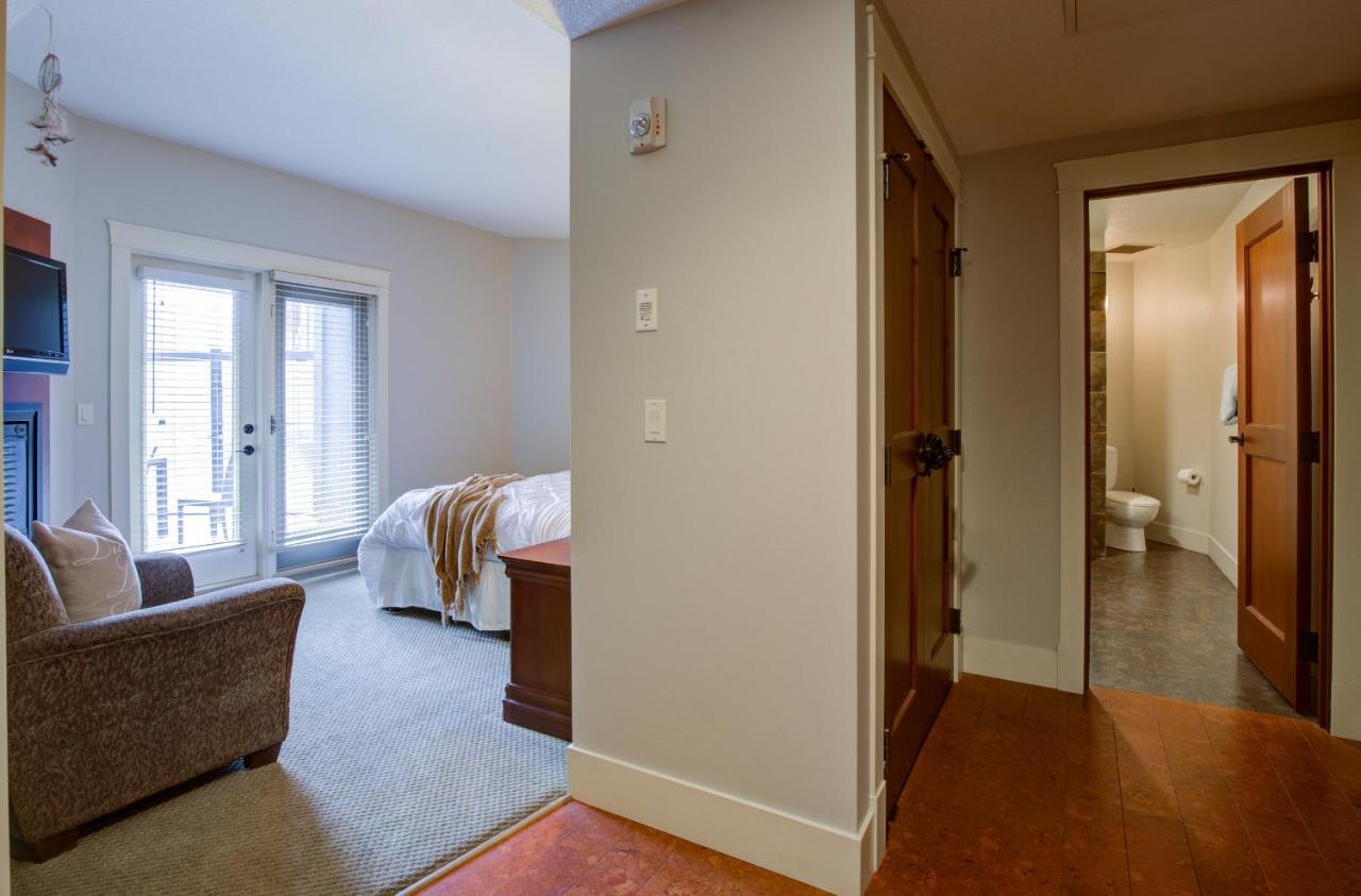 Misty Mountain- Premium 2 Bedroom Mountain View Canmore Buitenkant foto